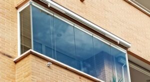 Cortinas de vidrio en Vitoria-Gasteiz.